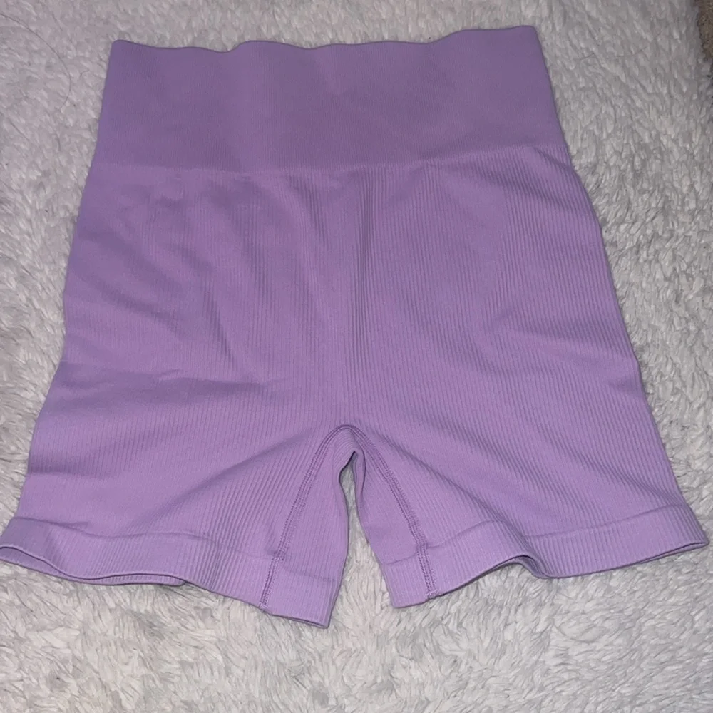 Purple Ribbed High-Waisted Athletic Shorts - Picture 3 of 3